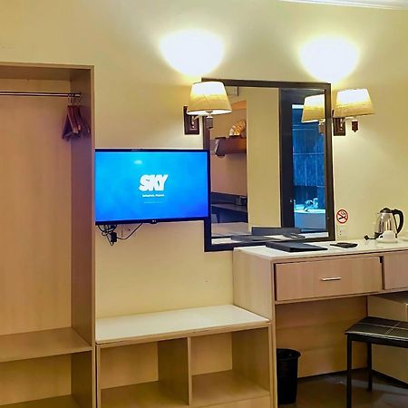 The Orchard Cebu Hotel & Suites Powered By Cocotel Extérieur photo
