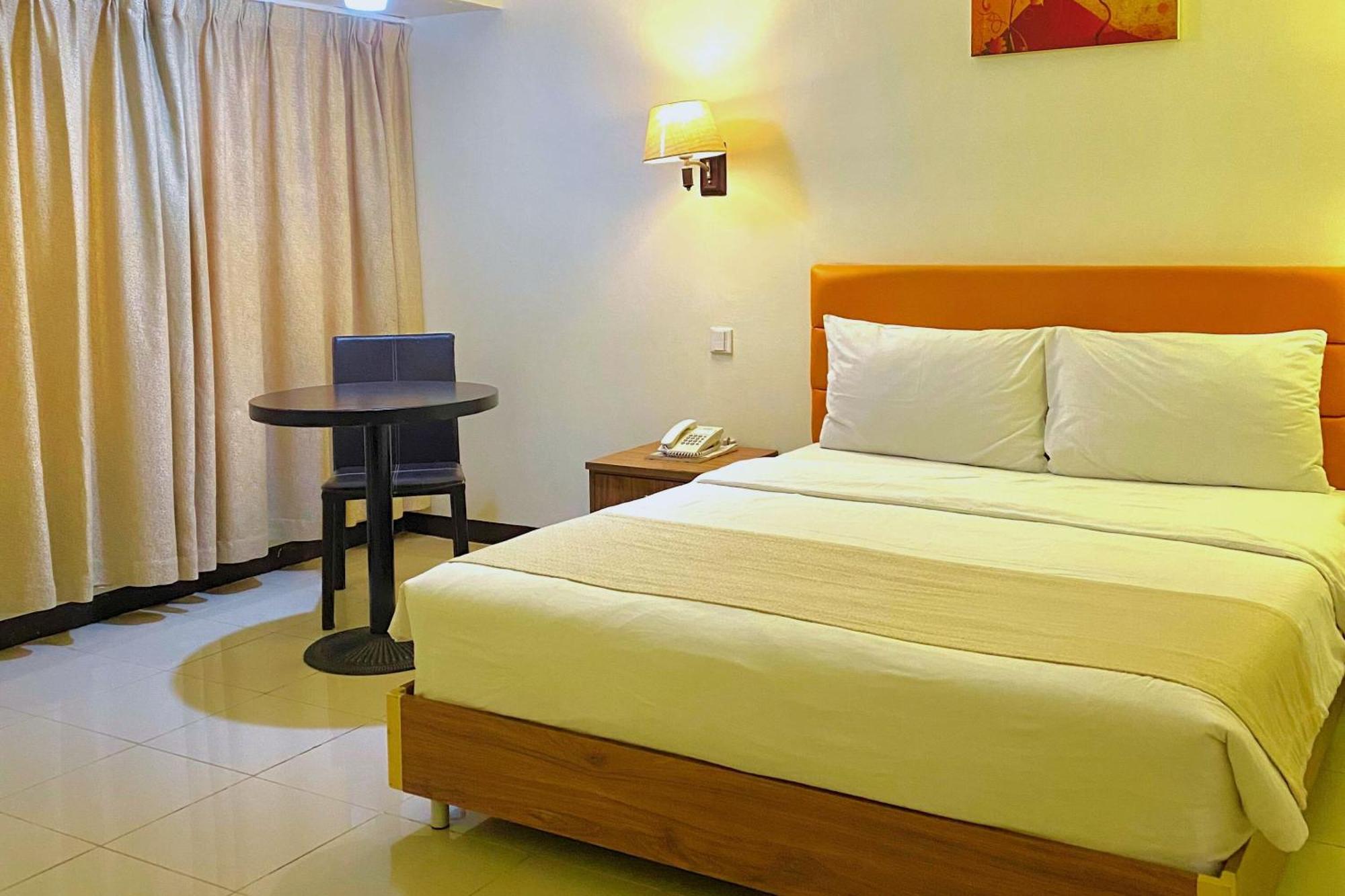 The Orchard Cebu Hotel & Suites Powered By Cocotel Extérieur photo