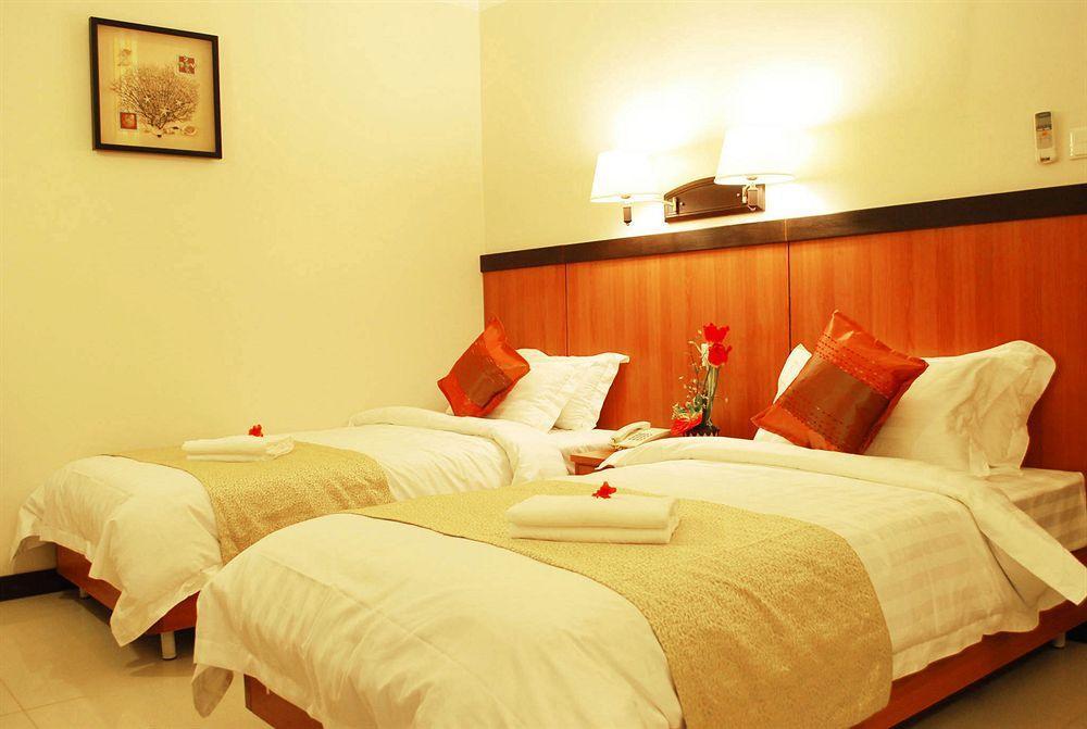 The Orchard Cebu Hotel & Suites Powered By Cocotel Extérieur photo