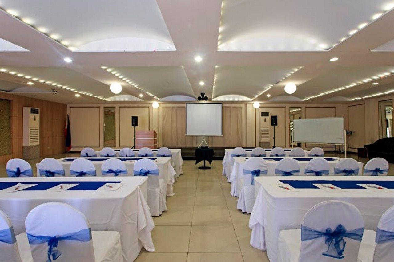 The Orchard Cebu Hotel & Suites Powered By Cocotel Extérieur photo