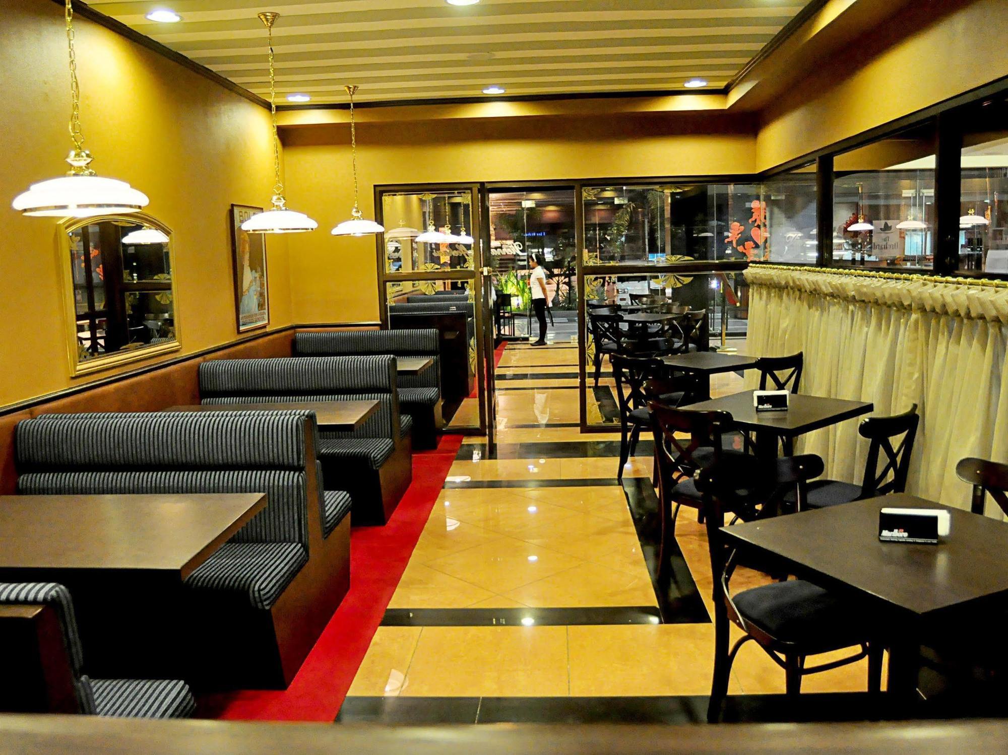 The Orchard Cebu Hotel & Suites Powered By Cocotel Extérieur photo
