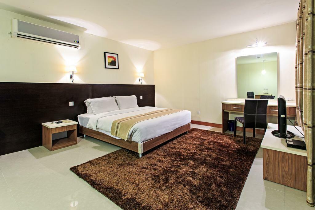 The Orchard Cebu Hotel & Suites Powered By Cocotel Extérieur photo